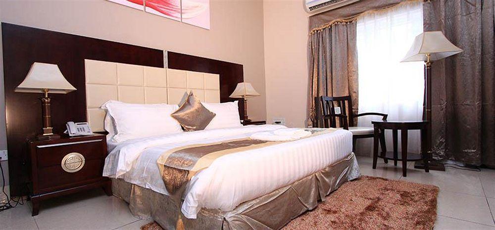 Grandbee Suites Икея Экстерьер фото