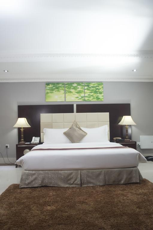 Grandbee Suites Икея Экстерьер фото