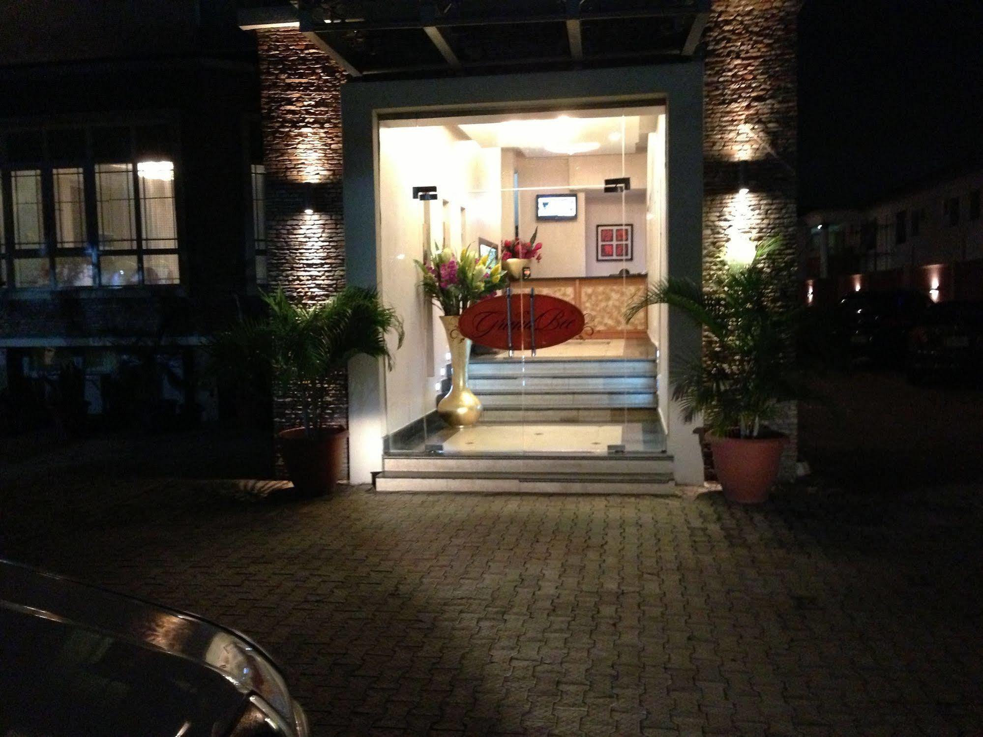 Grandbee Suites Икея Экстерьер фото