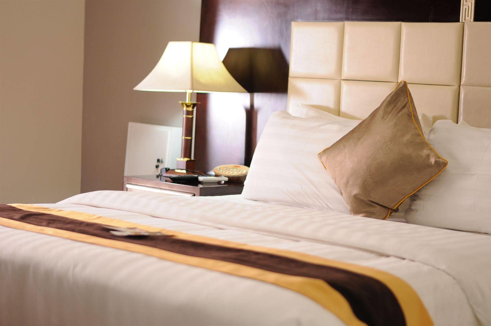 Grandbee Suites Икея Экстерьер фото